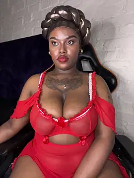 QUEEN_NOBUHLE_FEMDOM_777 webcam