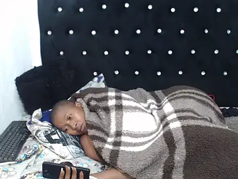 HipsDontLieX95 webcam