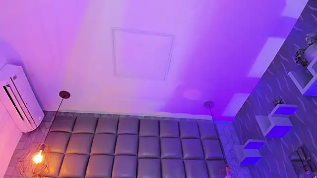 megan_woll - Megan_woll's free webcam - UK Sex Cams