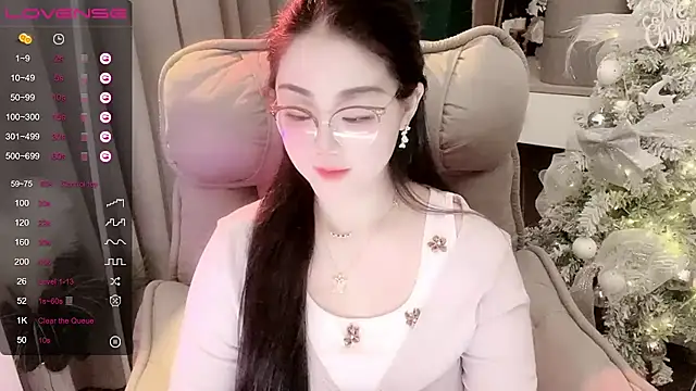 Monica-666888- webcam