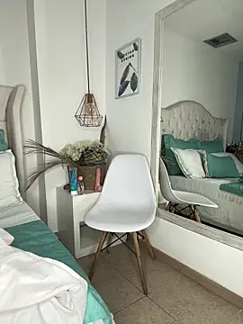 AngelinaDuvall webcam