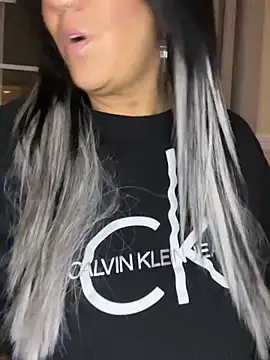 LittleMissEeve webcam