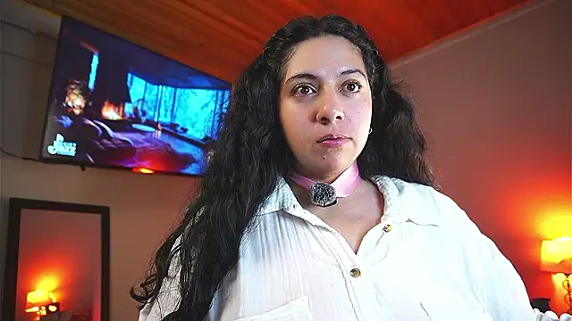 coraline_latin webcam