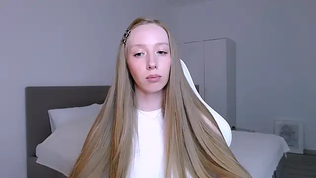 Luna_insniity webcam