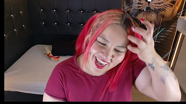 Bruja__Scarlata webcam