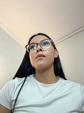 VictoriaBolt_ webcam