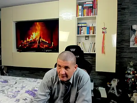 SpartacusDaddy48 webcam