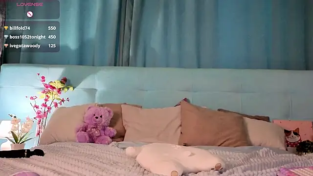 Aurora_Bennet webcam