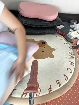 美女youzi33在线直播