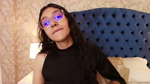 ValentiinaCruz webcam