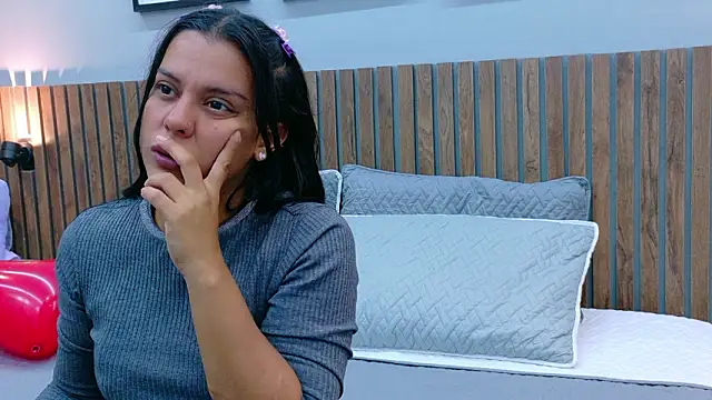 Mia_Bellefort webcam