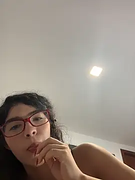 dani_bela Live Webcam on Stripchat