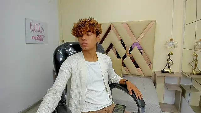 Anyelo_Twink webcam