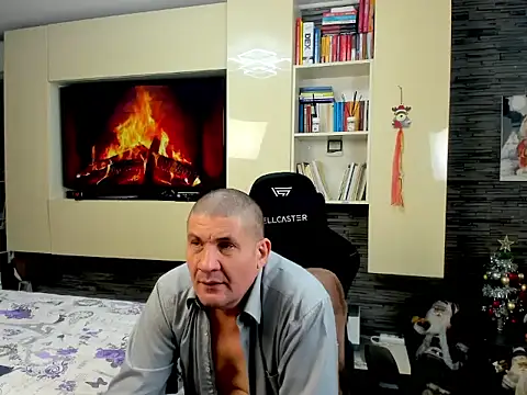 spartacusdaddy48 - SpartacusDaddy48's free webcam - UK Sex Cams