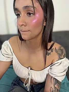 Isabella-Teen webcam