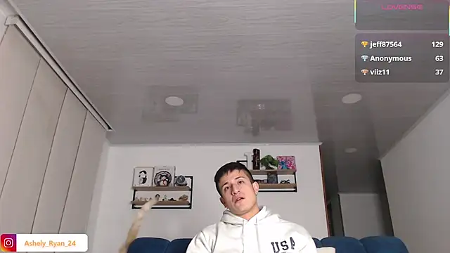 ashely_ryan24 webcam