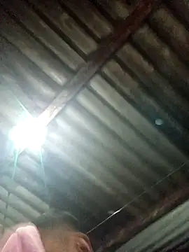 bigvenoso - Bigvenoso's free webcam - UK Sex Cams