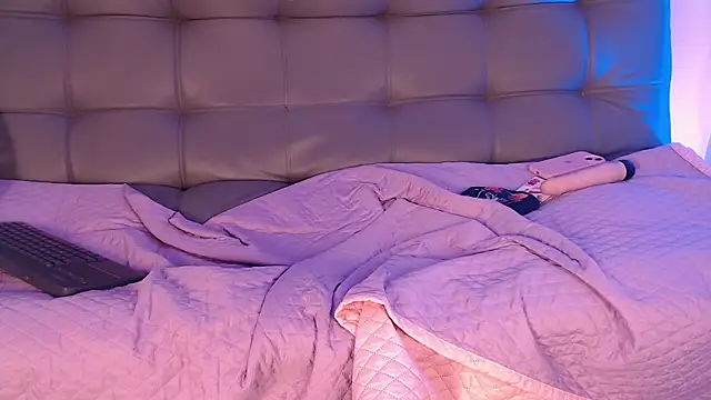 celeste_sky0 Live Webcam on Stripchat