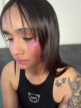 Isabella-Teen webcam