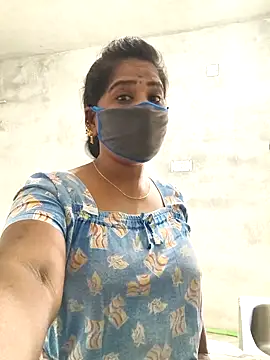 MaaliiiPonuTamil webcam