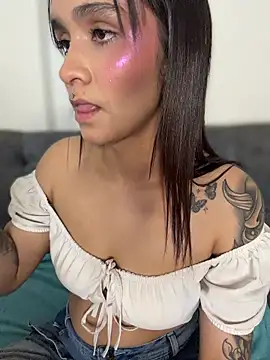 Isabella-Teen webcam