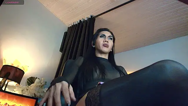 JadeScarlet_LoveLace