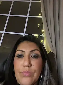 LittleMissEeve webcam