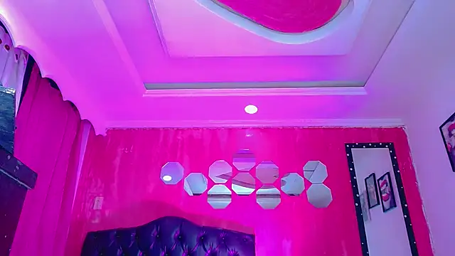 TiffanyMackensyy webcam