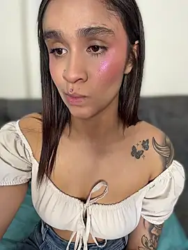 Isabella-Teen webcam