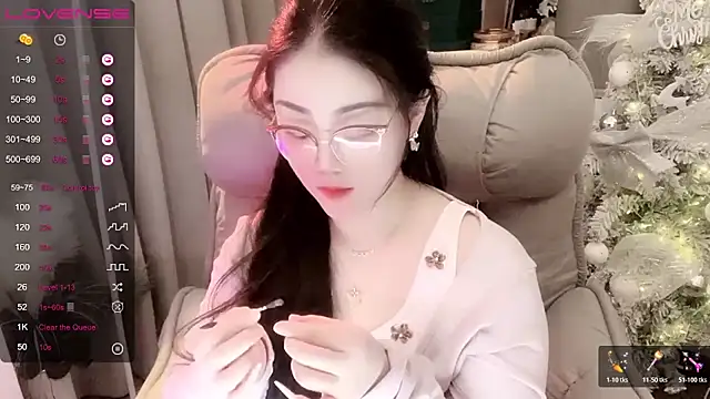 Monica-666888- webcam