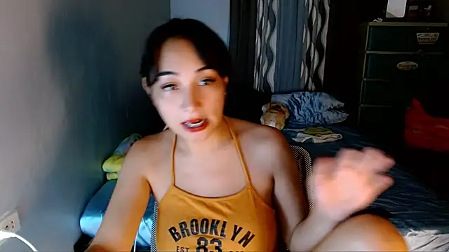 SweetLilly_18 webcam