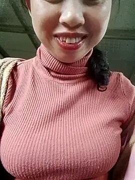 trieutrieu20 - TRIEUTRIEU20's free webcam - UK Sex Cams