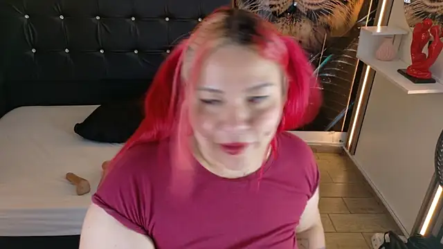 Bruja__Scarlata webcam