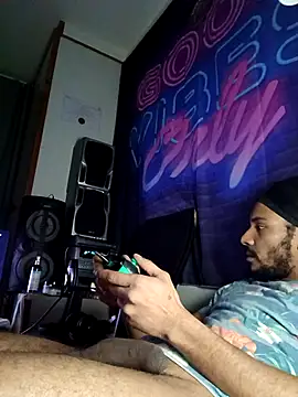 mikaaa97 - Mikaaa97's free webcam - UK Sex Cams