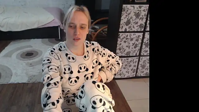 Your_guilty_pleasure1 webcam