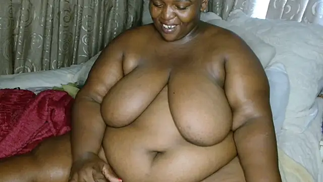 Bustyboobs02xx webcam