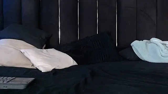 Dominic_ghost webcam