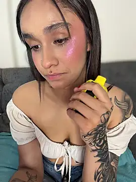 Isabella-Teen webcam