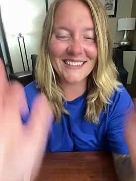 _ElizabethLove_ webcam