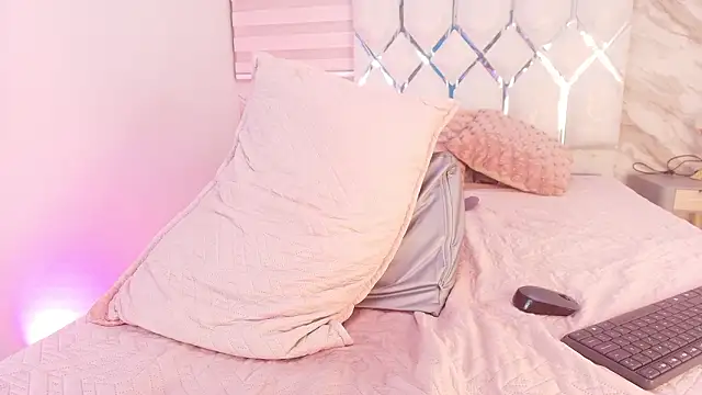 cataleya_ebony_ webcam