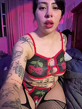 draculona-666 - Draculona-666's free webcam - UK Sex Cams