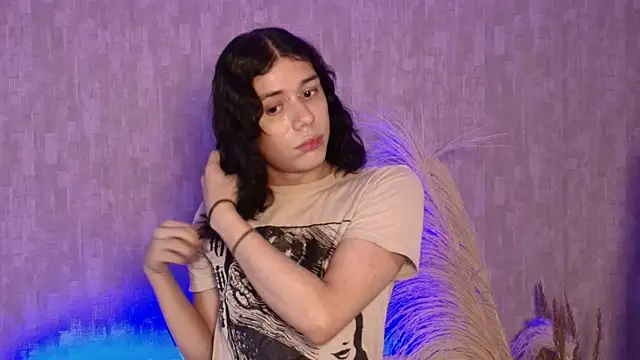 pixy_20 - Pixy_20's free webcam - UK Sex Cams