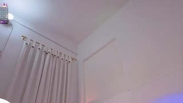 ashlynnlowe_ - Ashlynnlowe_'s free webcam - UK Sex Cams