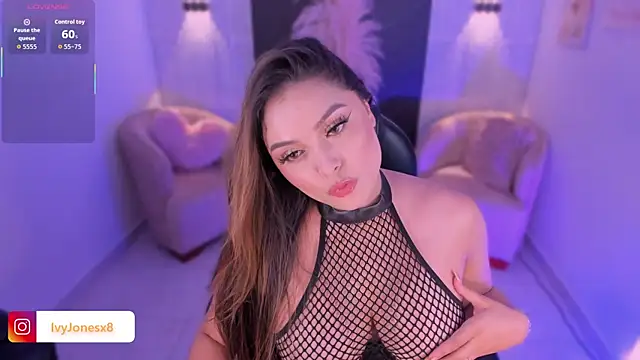 IvyJonesX webcam