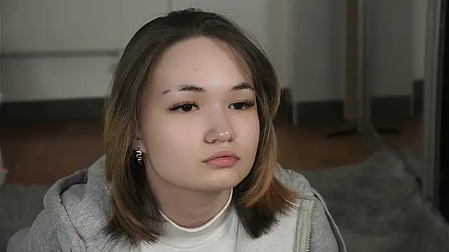 HattieGenualdi webcam