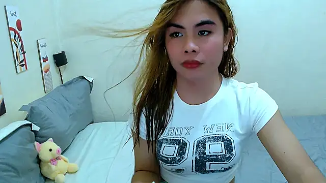 mikhaylahanderson webcam