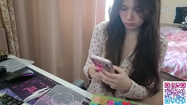 boozekirs_ - Boozekirs_'s free webcam - UK Sex Cams