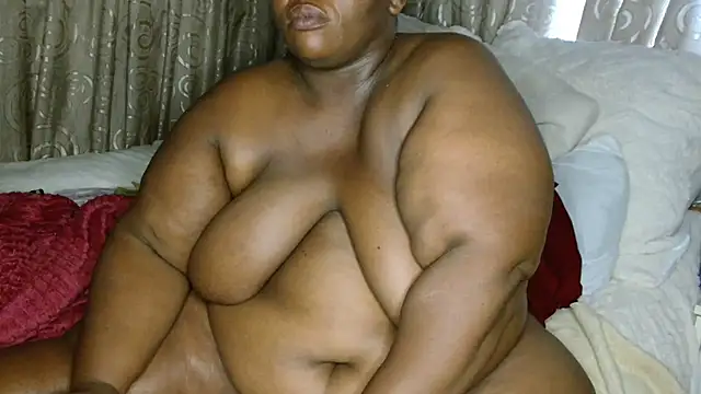 Bustyboobs02xx webcam