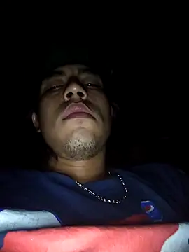 AlexAlejandro13 webcam