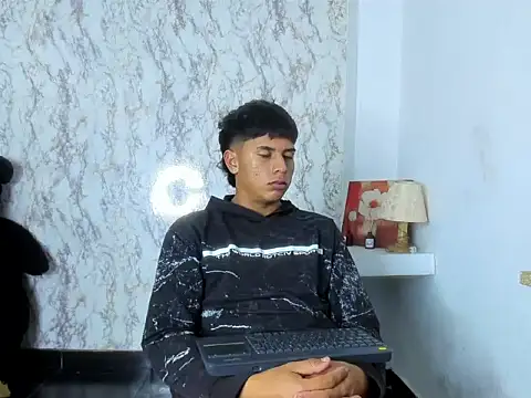 Valentino_Lane webcam